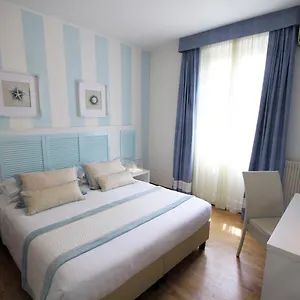Raffaelli Villino Limoni Bed & Breakfast